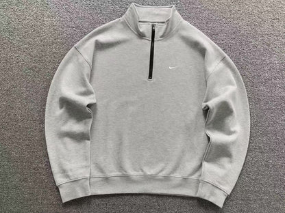 N1K Kapuzenpullover