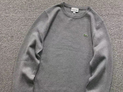 Klassischer Pullover
