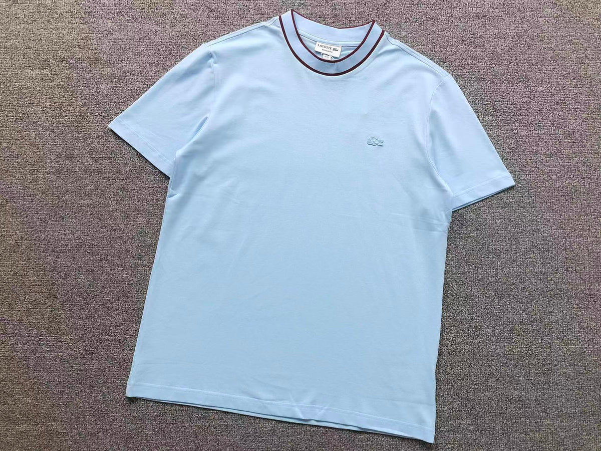 Klassisches T-Shirt