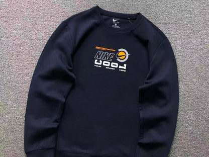 N1K Kapuzenpullover