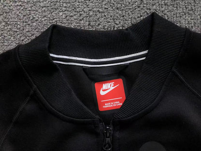 N1K Kapuzenpullover