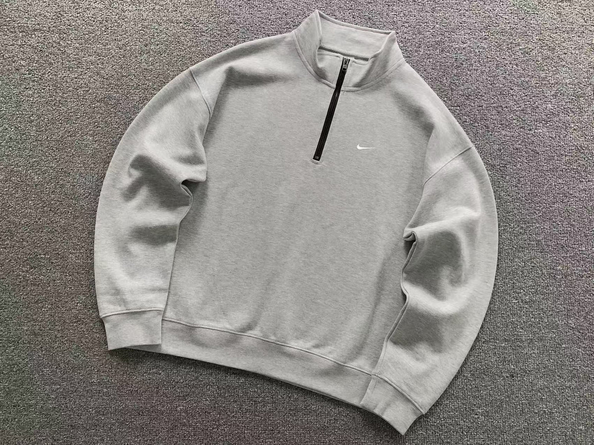 N1K Kapuzenpullover