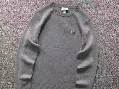 Klassischer Pullover