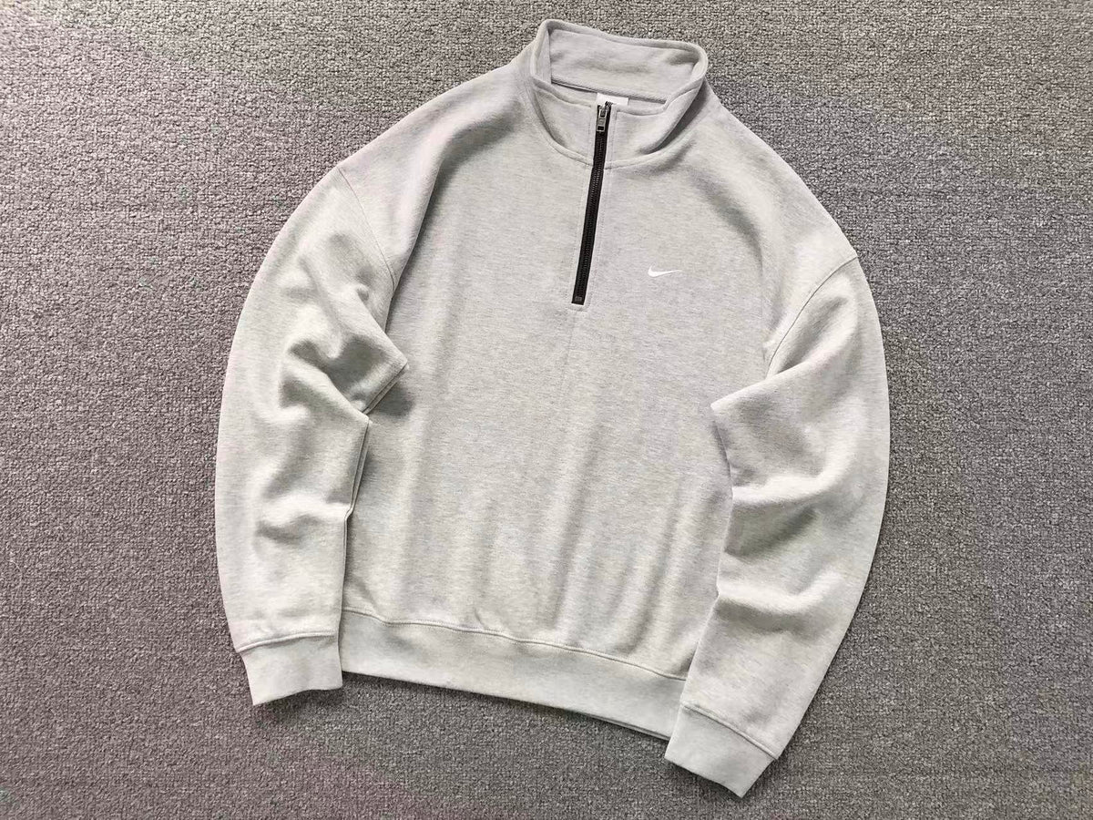 N1K Kapuzenpullover