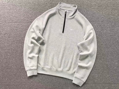 N1K Kapuzenpullover