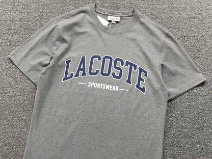 Klassisches T-Shirt