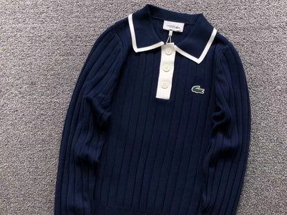 Klassischer Damenpullover