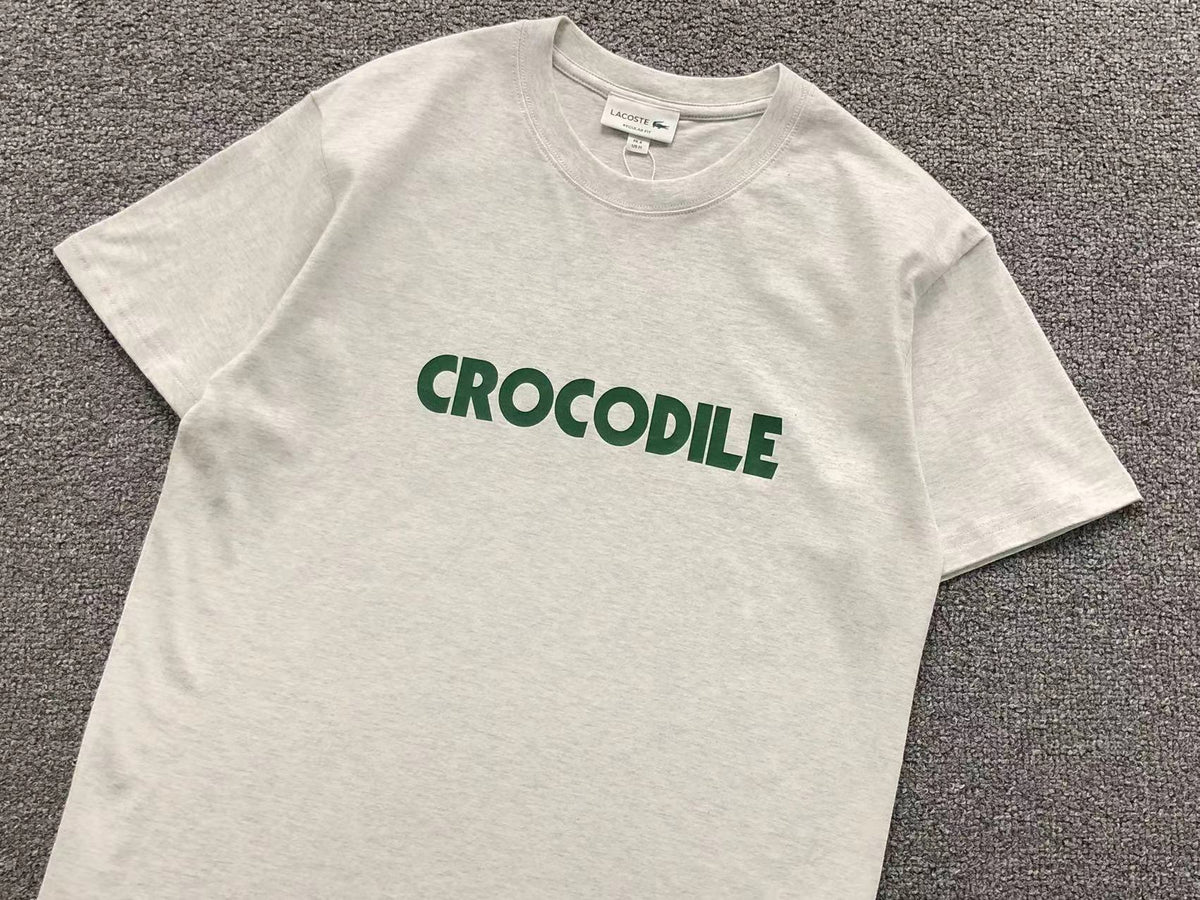 Klassisches T-Shirt