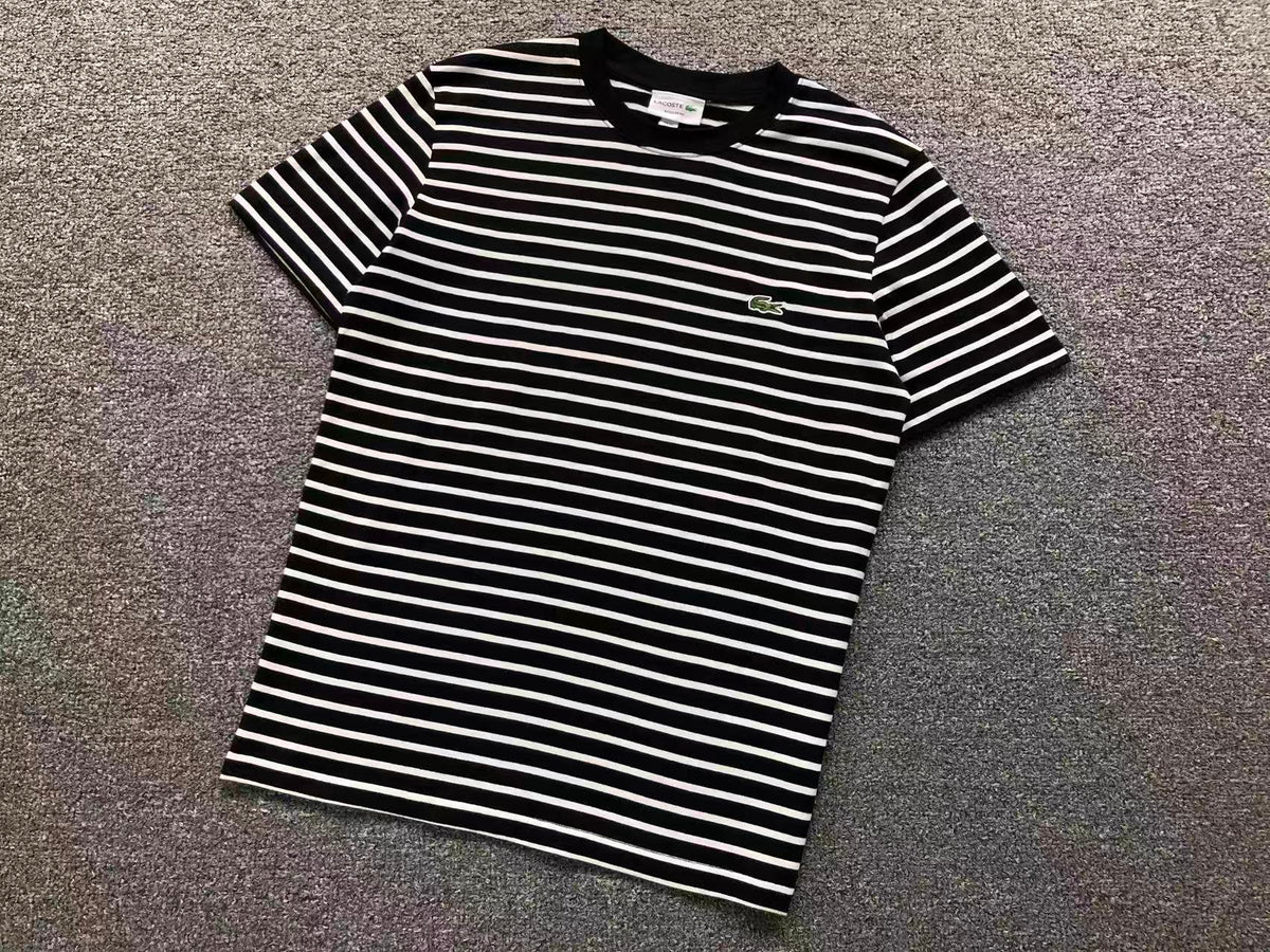 Klassisches T-Shirt
