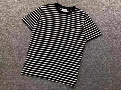 Klassisches T-Shirt