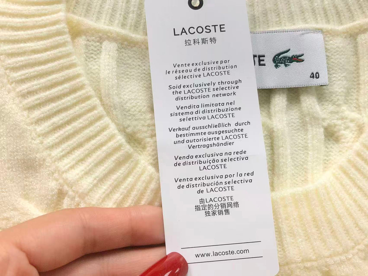 Klassischer Damenpullover