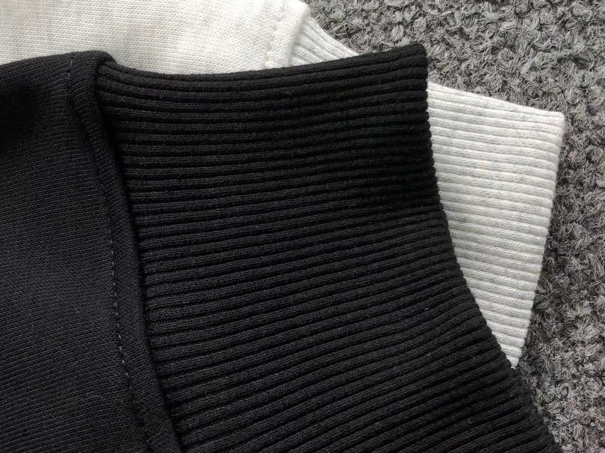 N1K Kapuzenpullover