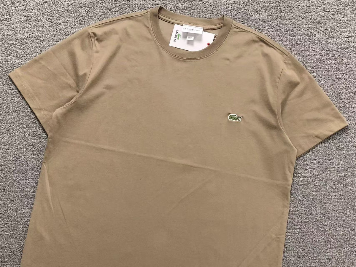 Klassisches T-Shirt