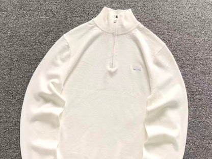 Klassischer Pullover