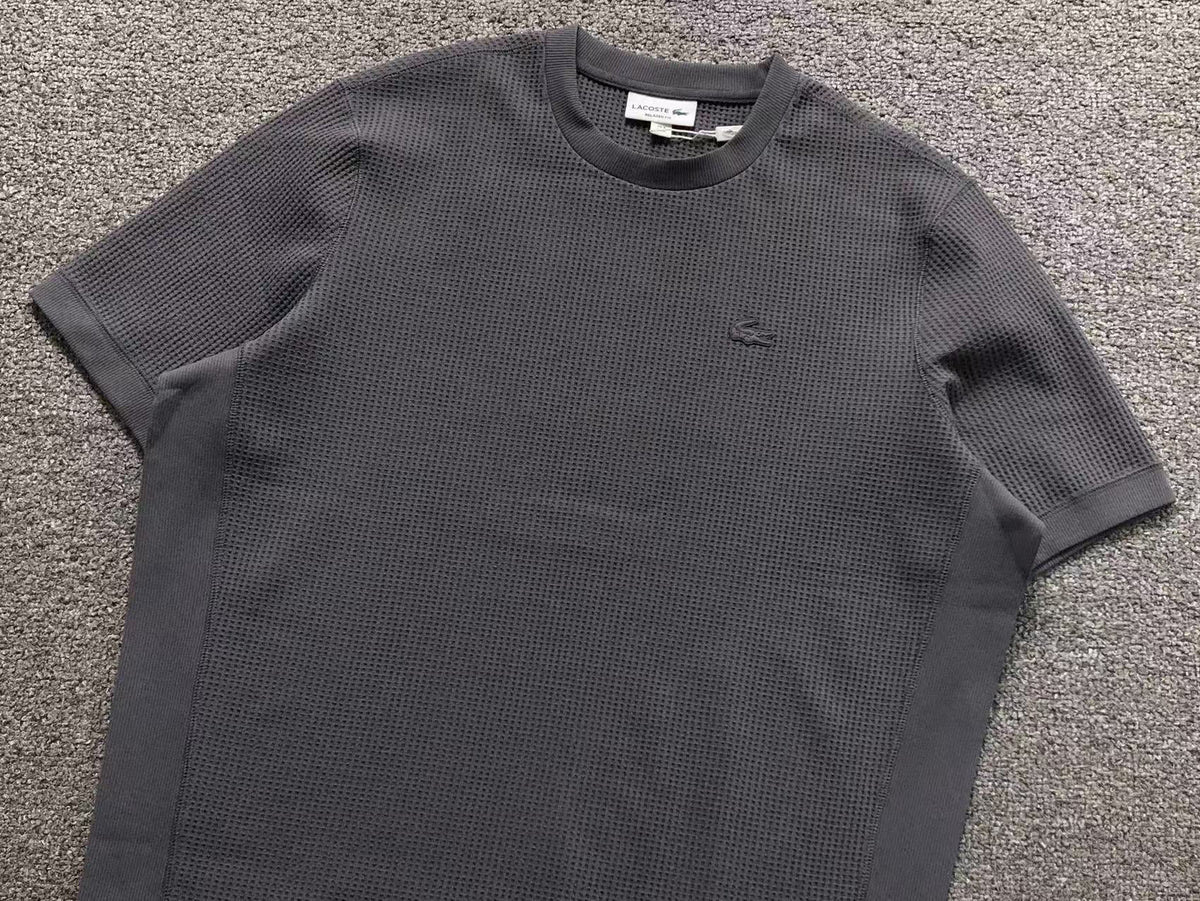 Klassisches T-Shirt