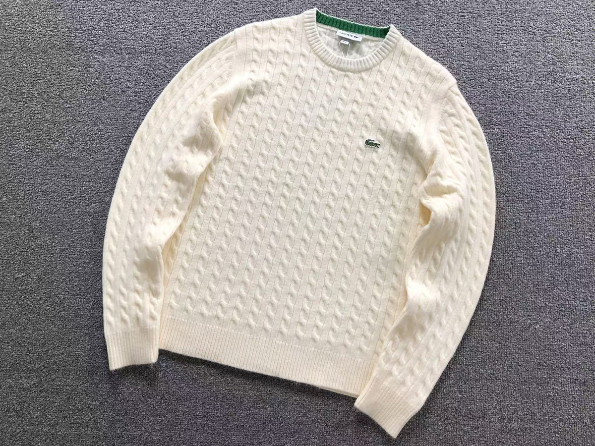Klassischer Pullover