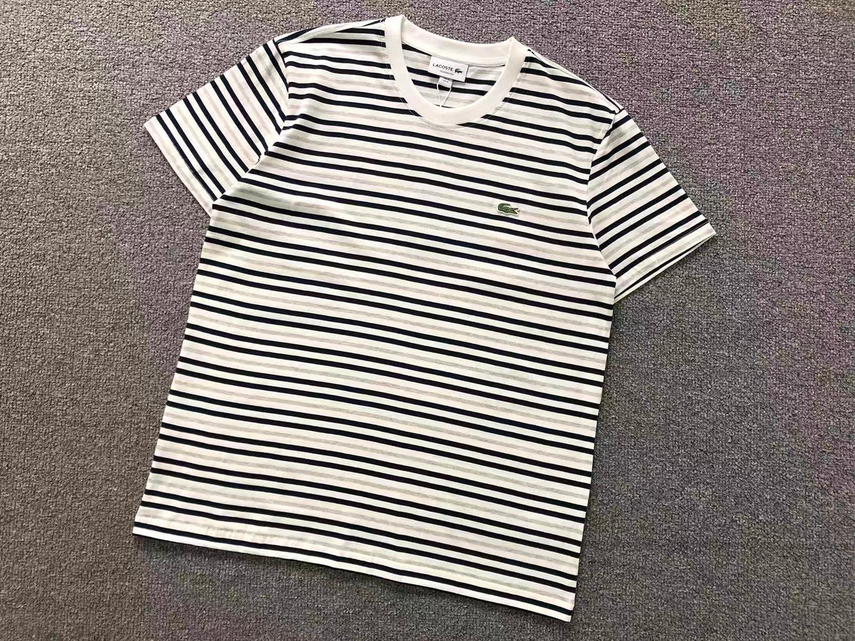Klassisches T-Shirt