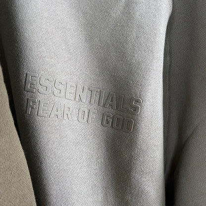 FOG x Essentials Crewneck 22FW