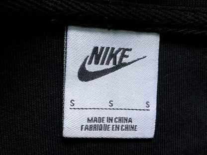 N1K Kapuzenpullover