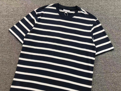 Klassisches T-Shirt