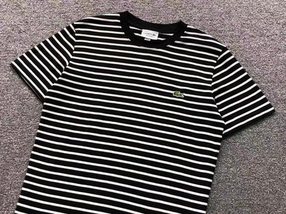 Klassisches T-Shirt