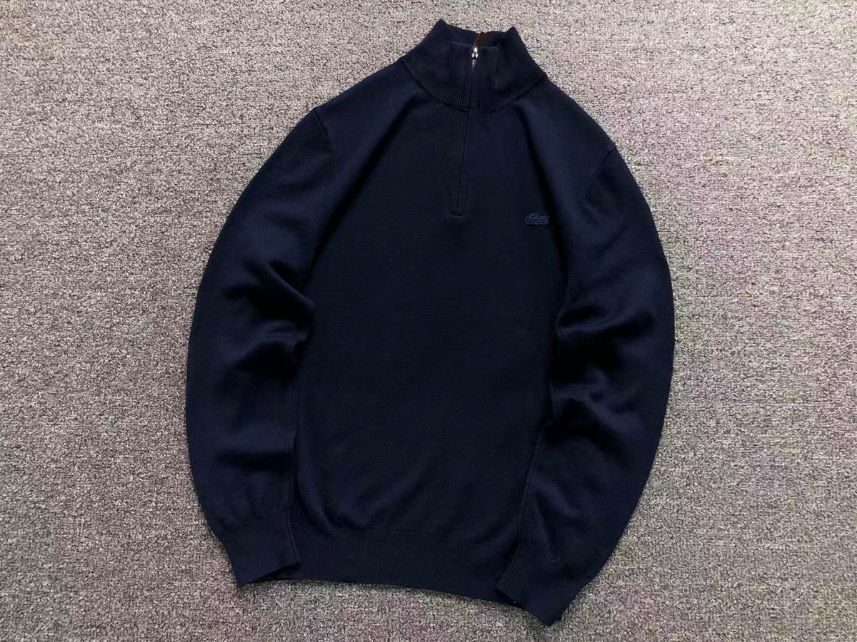 Klassischer Pullover