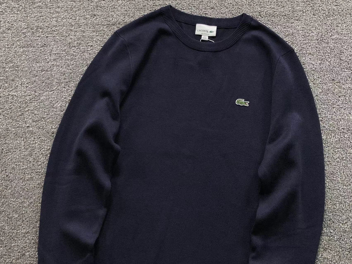 Klassischer Pullover