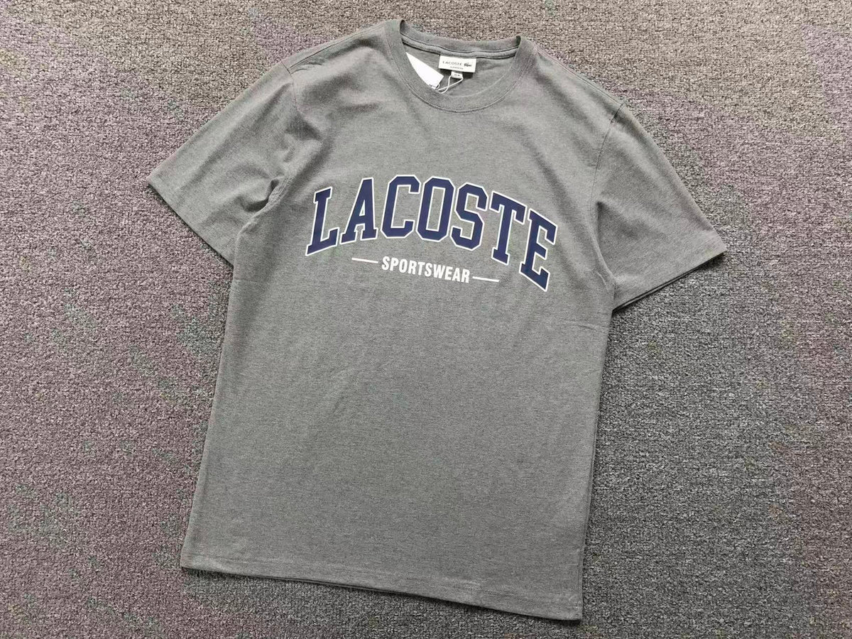 Klassisches T-Shirt