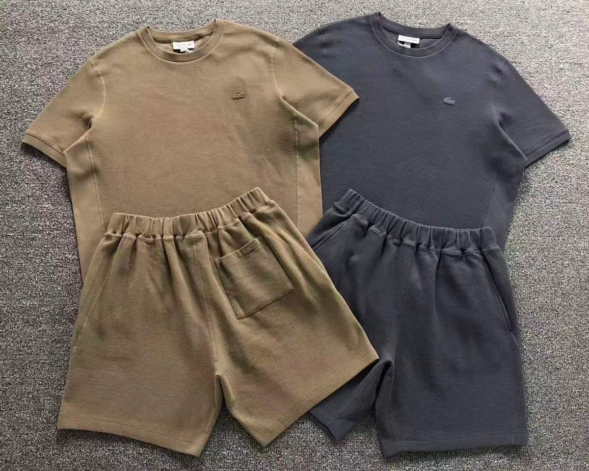 Klassisches Shorts-T-Shirt