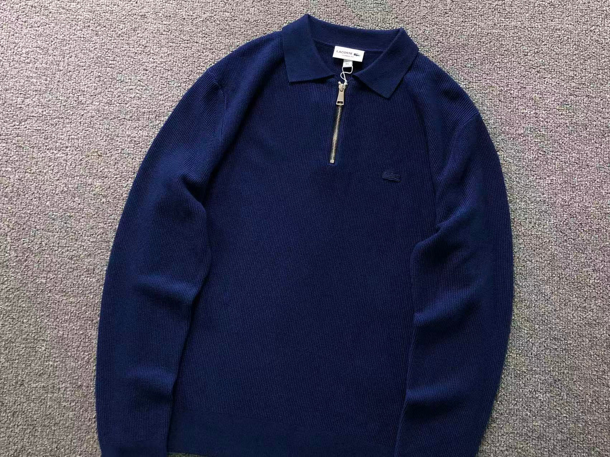 Klassischer Pullover