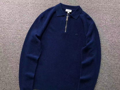 Klassischer Pullover