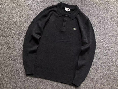 Klassischer Pullover