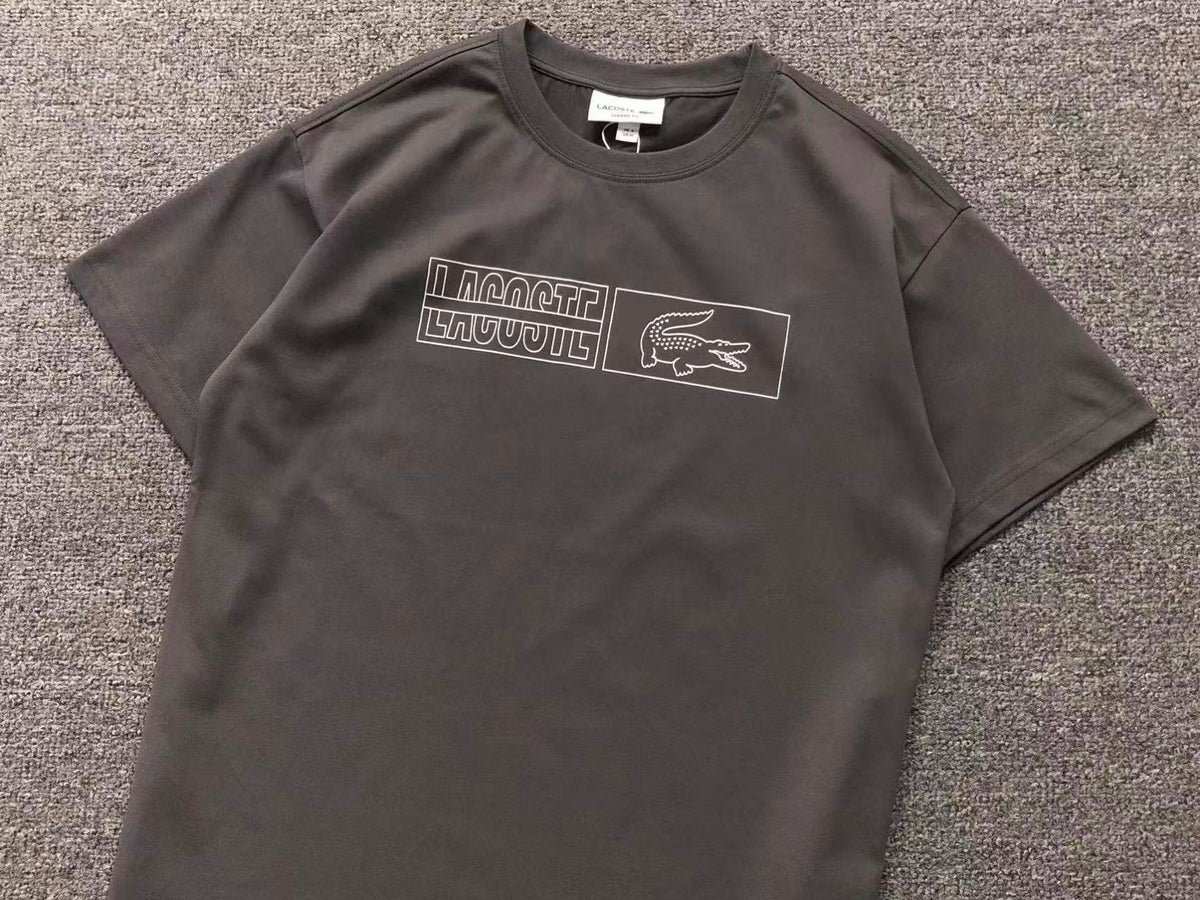 Klassisches T-Shirt