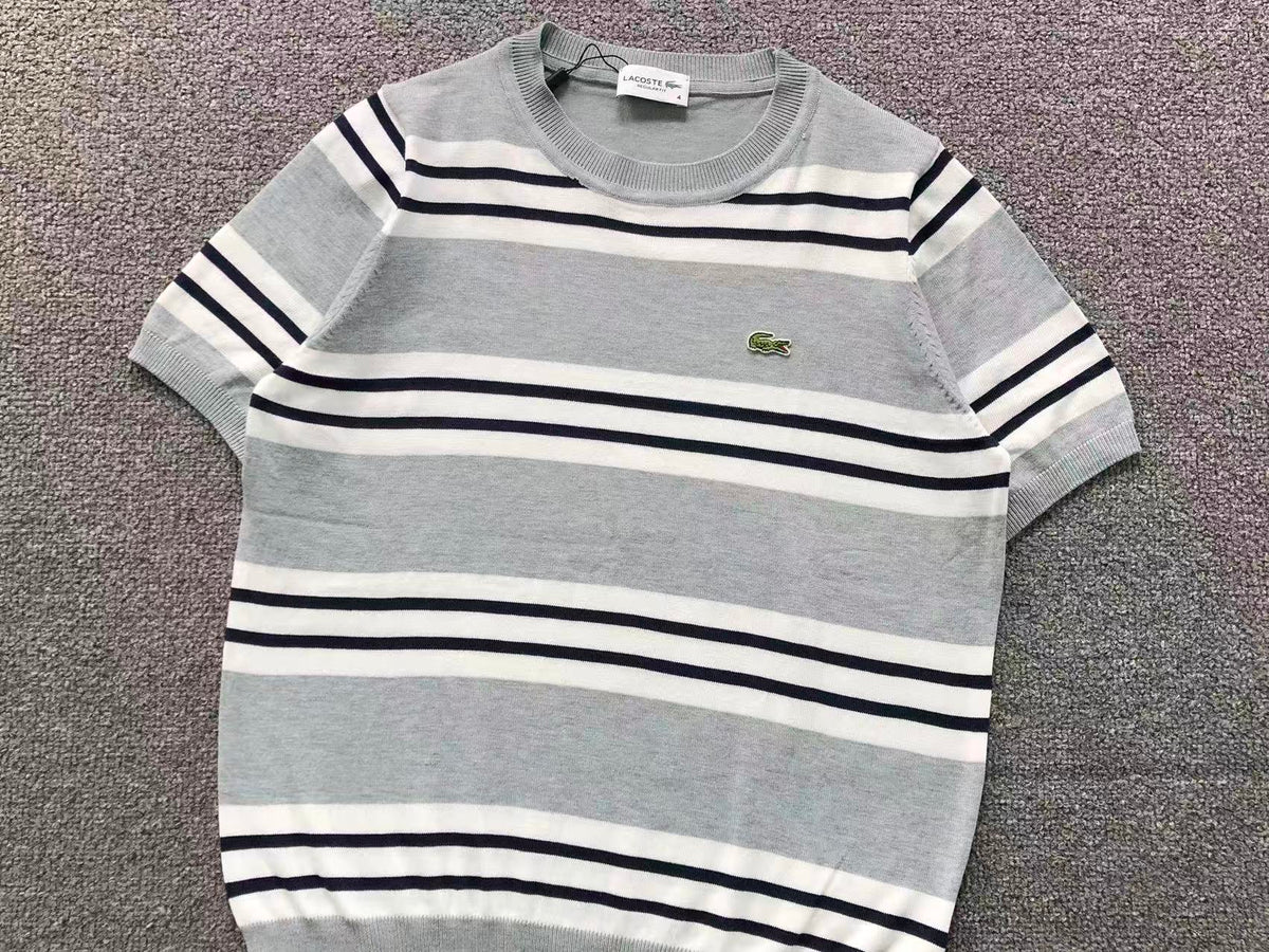 Klassisches T-Shirt
