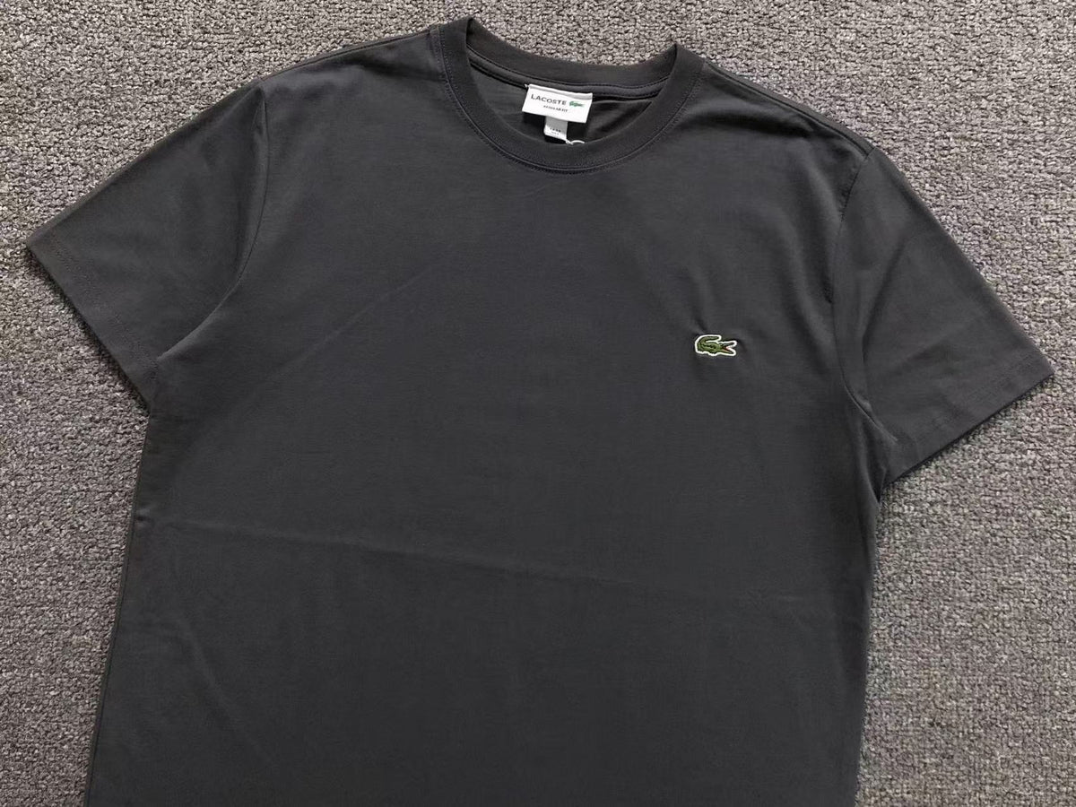 Klassisches T-Shirt