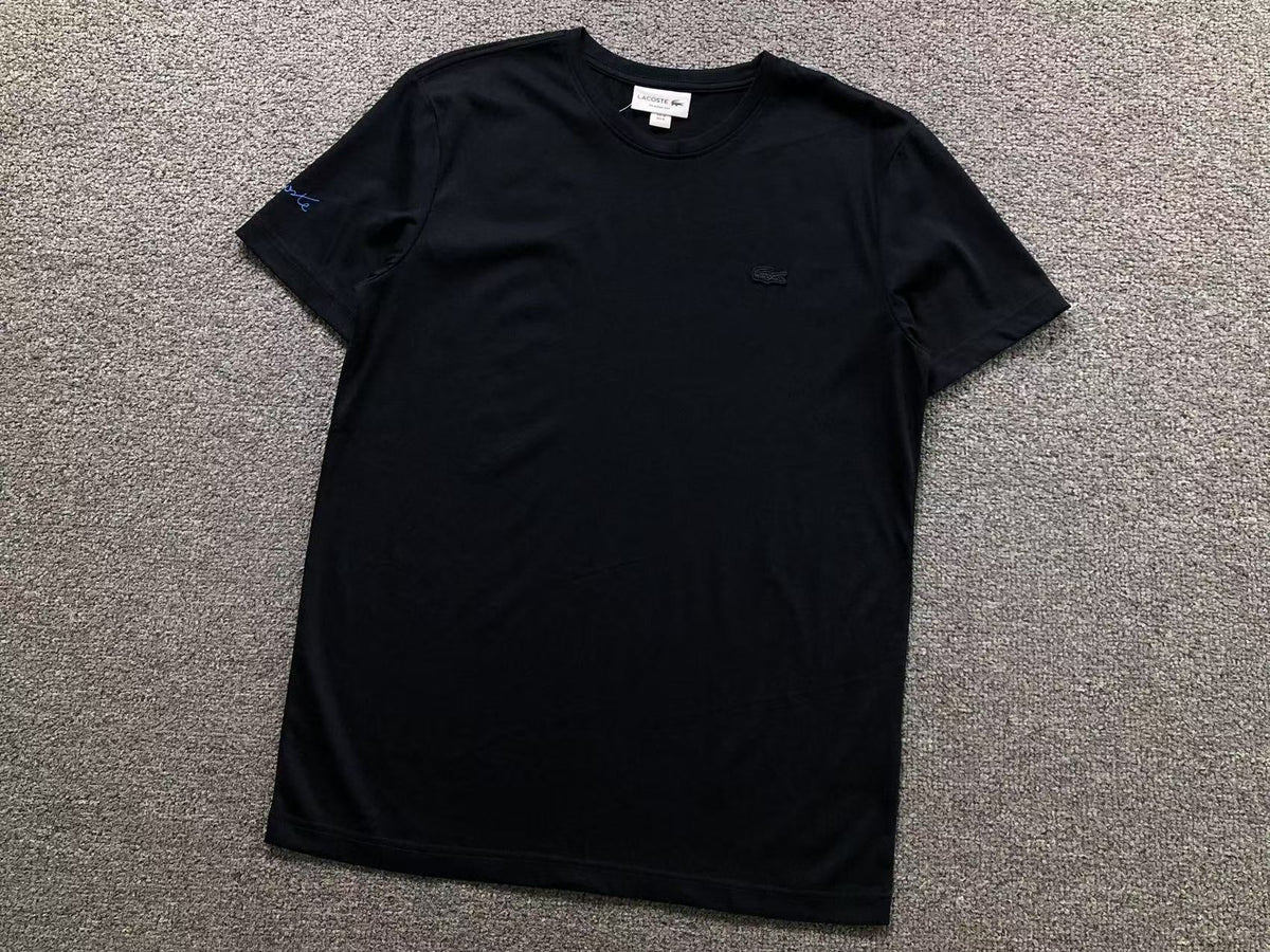 Klassisches T-Shirt