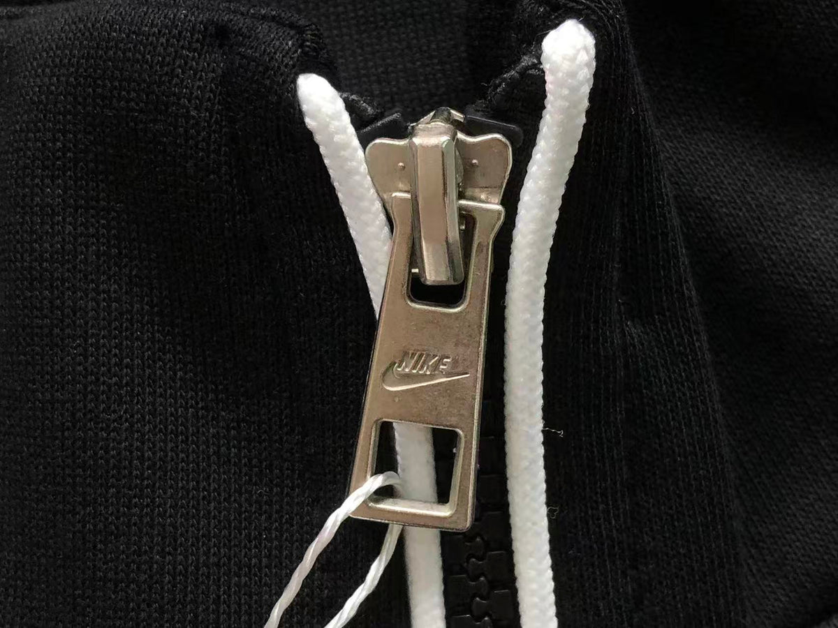 N1K Kapuzenpullover