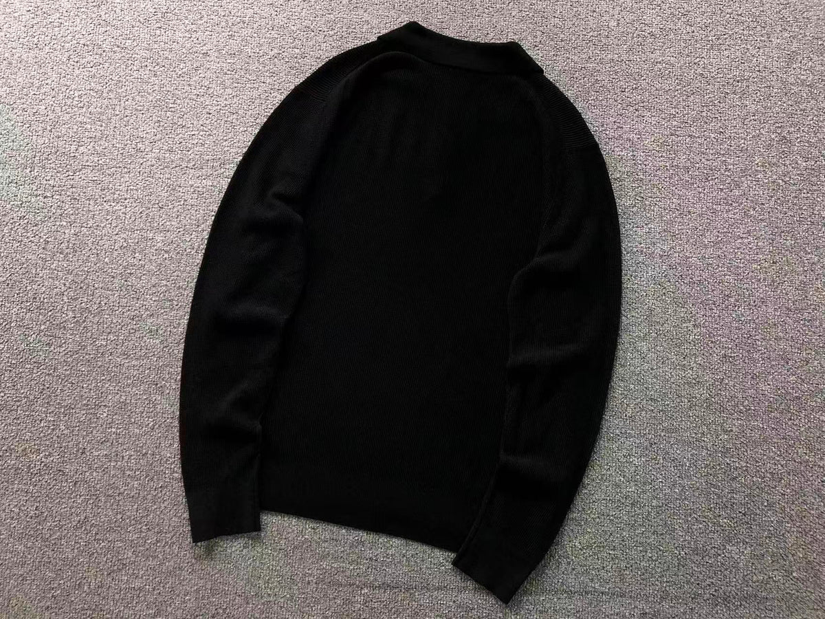 Klassischer Pullover