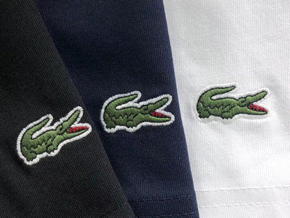 Klassisches T-Shirt