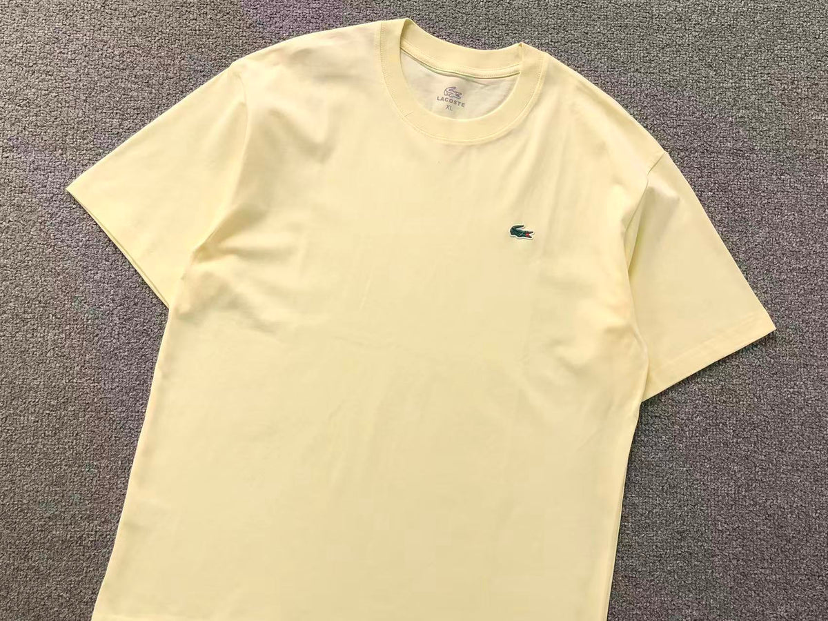 Klassisches T-Shirt
