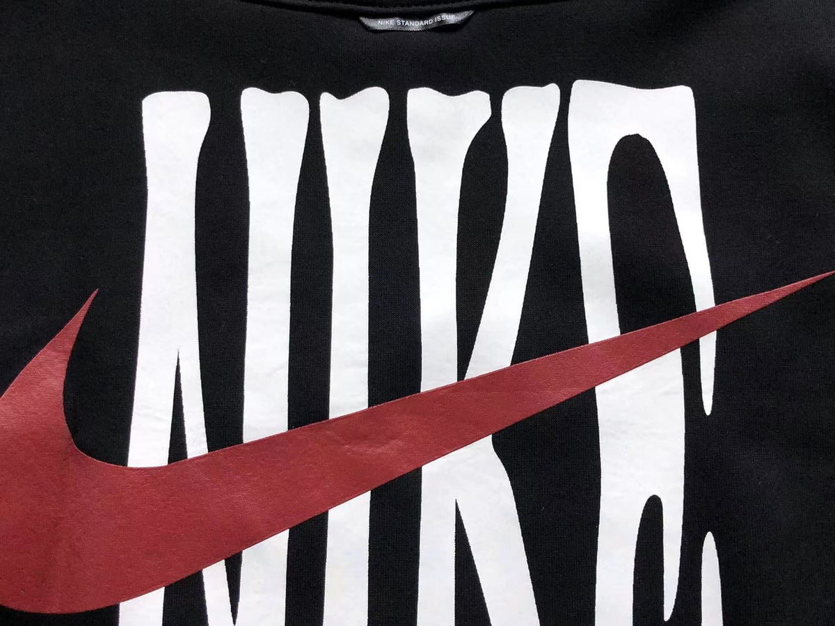 N1K Kapuzenpullover