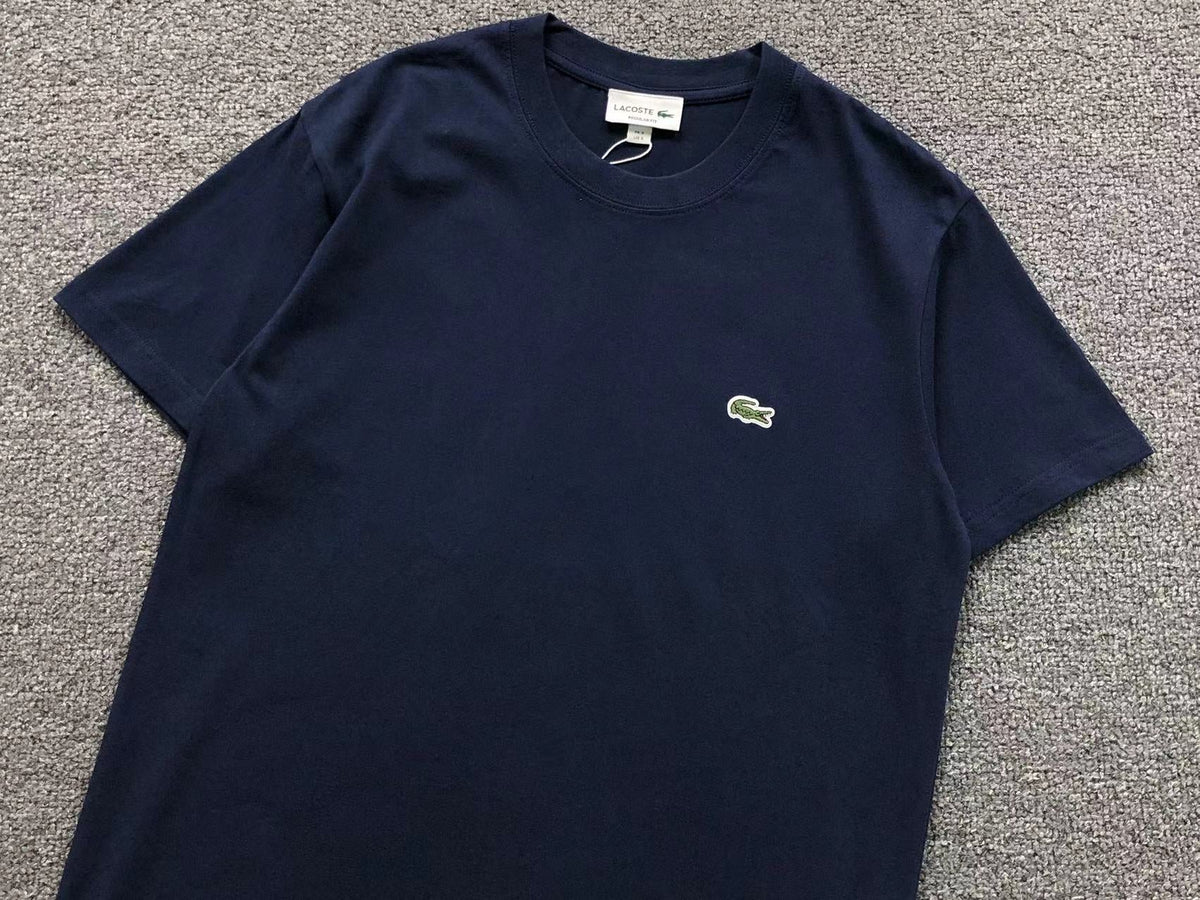 Klassisches T-Shirt