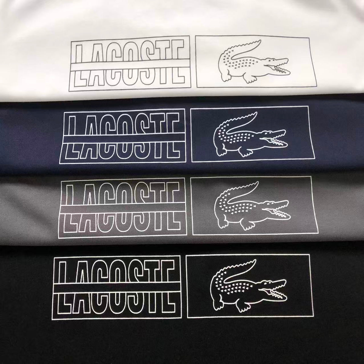 Klassisches T-Shirt