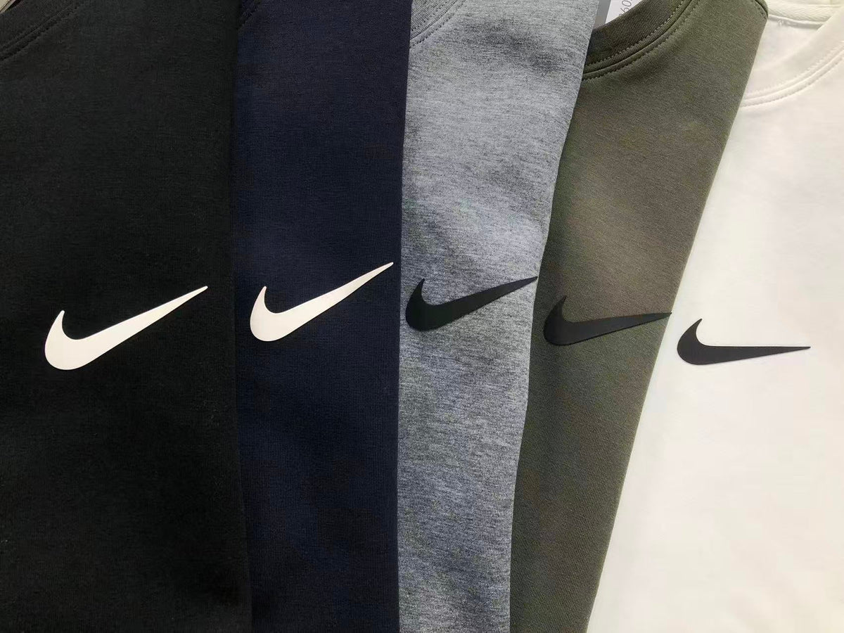 N1K Kapuzenpullover