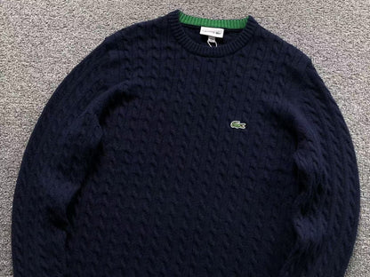 Klassischer Pullover