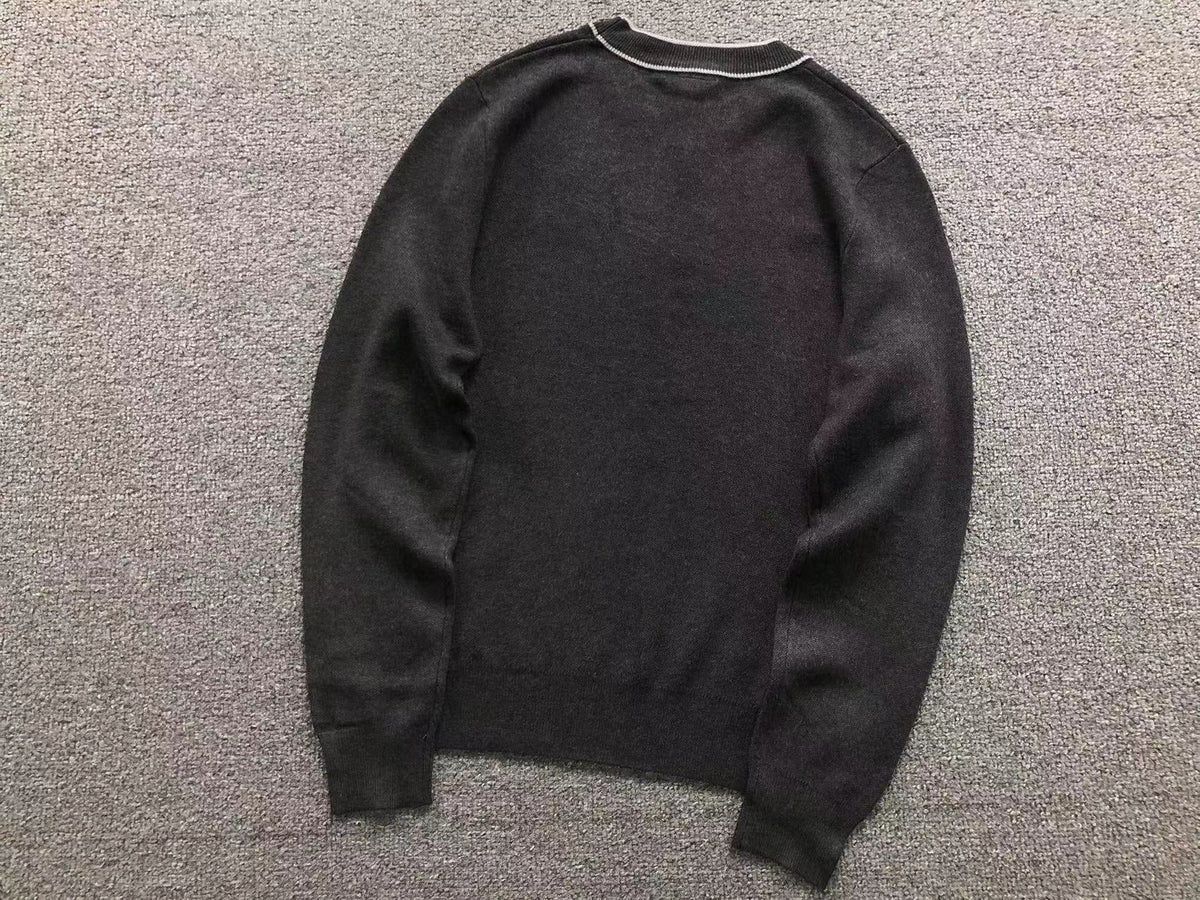 Klassischer Pullover
