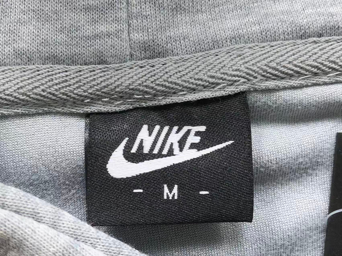 N1K Kapuzenpullover