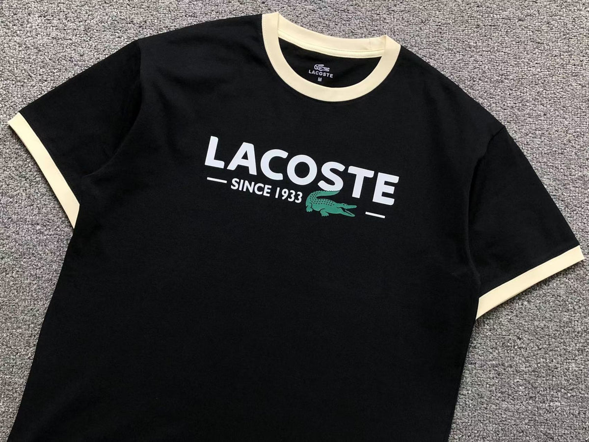 Klassisches T-Shirt