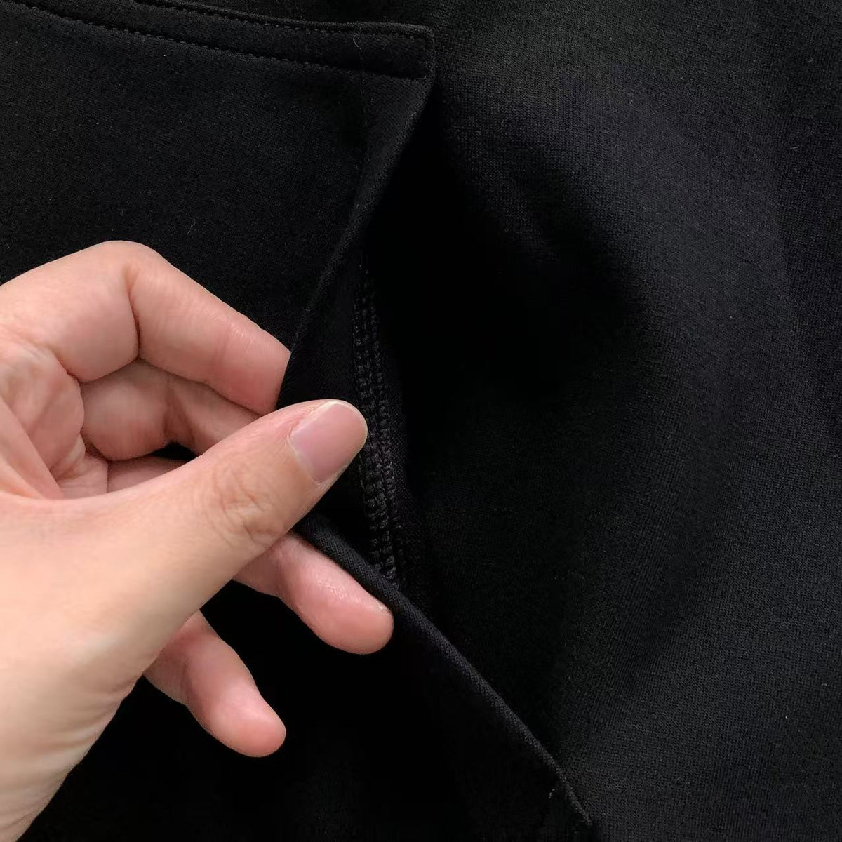N1K Kapuzenpullover