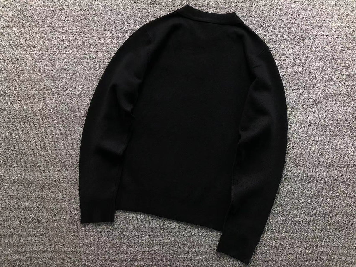 Klassischer Pullover